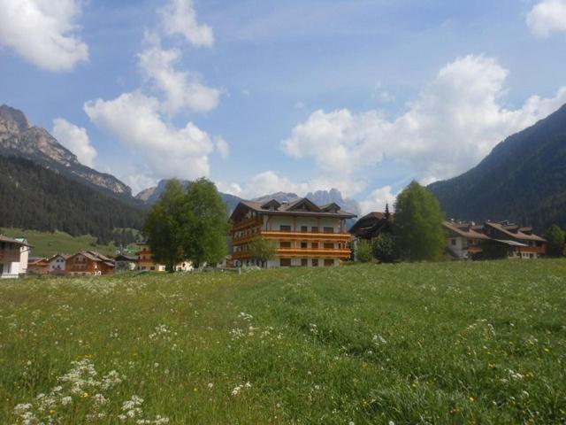 Residence Dolomia Pozza di Fassa Exterior photo